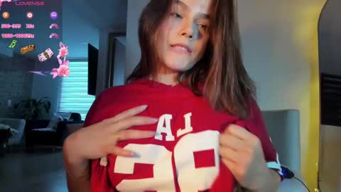 Lorenn online show from February 2025 11:19:02 PM