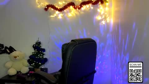 Snapshot of ruthless_111 chatting on December 2025 09:01:01 PM Nika online show from December 2025 09:01:01 PM