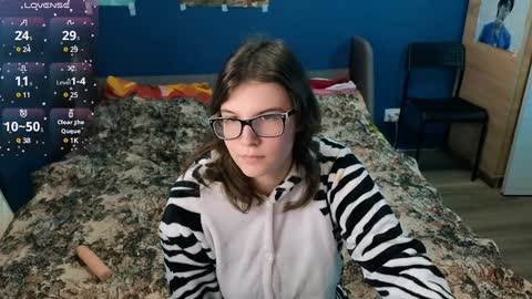 Ruyjin online show from December 2024 12:47:01 PM