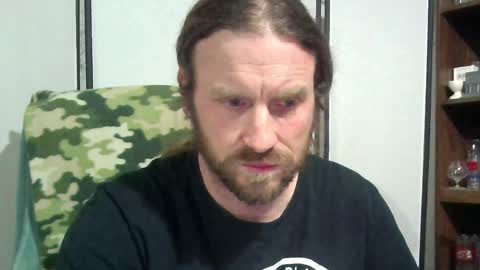 rwb1982 online show from April 2026 04:50:02 PM