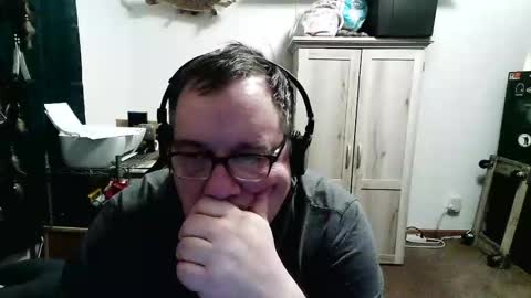 Snapshot of rwzar_1965 chatting on April 2026 04:20:02 AM rwzar_1965 online show from April 2026 04:20:02 AM