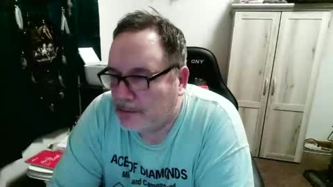 Snapshot of rwzar_1965 chatting on April 2026 03:44:02 AM rwzar_1965 online show from April 2026 03:44:02 AM