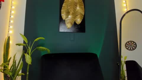 Ryan independent model online show from September 2025 11:21:02 AM