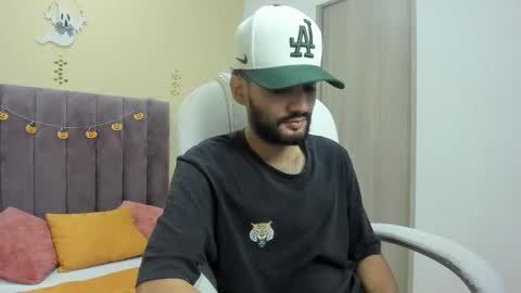 Snapshot of ryan_jackson_ chatting on October 2025 10:43:02 PM ryan_jackson_ online show from October 2025 10:43:02 PM