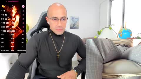 ryan_master_ online show from December 2024 01:23:02 PM