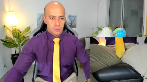 ryan_master_ online show from December 2024 10:11:02 AM