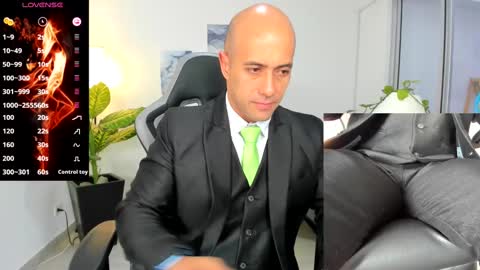 ryan_master_ online show from January 2025 12:08:01 PM