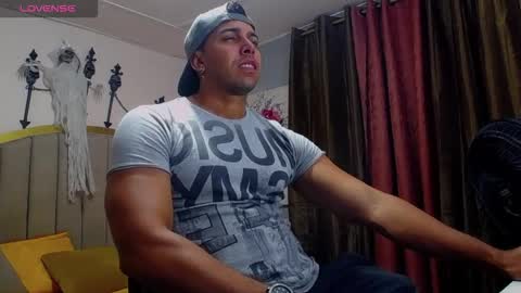 Ryan online show from November 2025 01:08:01 AM