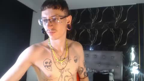 Snapshot of ryan_owenss chatting on June 2026 04:04:02 AM Ryan Owenss online show from June 2026 04:04:02 AM