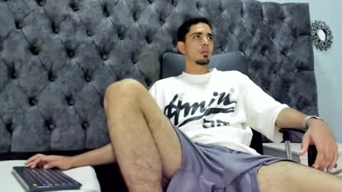 Ryan online show from March 2025 08:42:02 PM