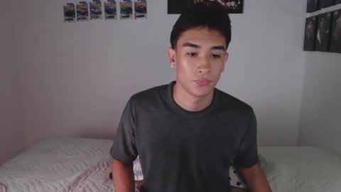 Snapshot of ryan_valentine17 chatting on April 2026 07:15:02 AM ryan online show from April 2026 07:15:02 AM