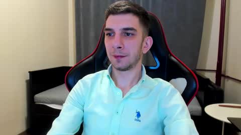 Snapshot of ryandusk chatting on December 2025 09:55:01 PM Andrew C. online show from December 2025 09:55:01 PM