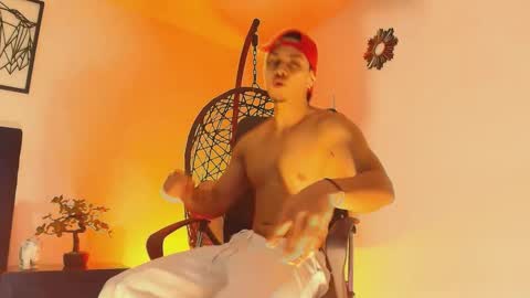 Ryan online show from October 2025 03:45:01 AM