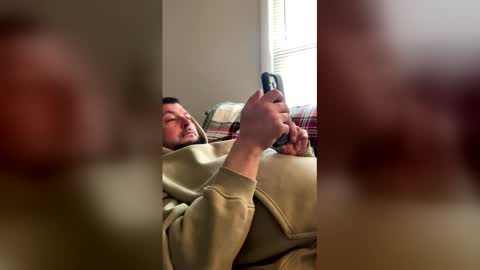 ryanmhoyt88 online show from April 2026 07:11:02 PM