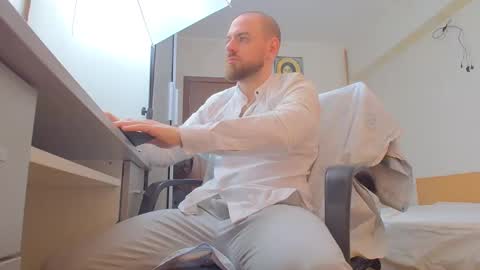 Ryanstone  online show from March 2026 06:07:02 AM