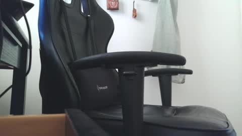 ryderrock3 online show from April 2026 07:23:01 PM