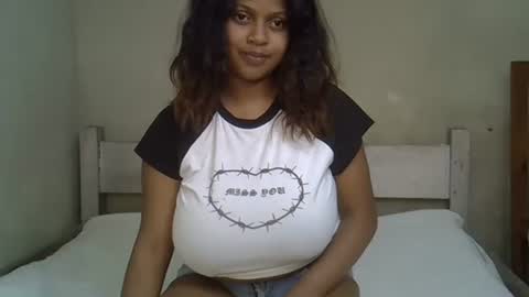 Snapshot of rywanna chatting on March 2026 05:40:02 AM rywanna online show from March 2026 05:40:02 AM