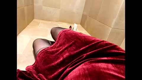 s_xp__ online show from December 2025 05:52:02 PM