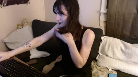 sabinewinters online show from April 2026 04:10:02 AM