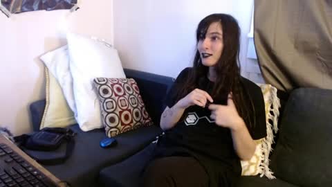 sabinewinters online show from April 2026 08:42:02 PM