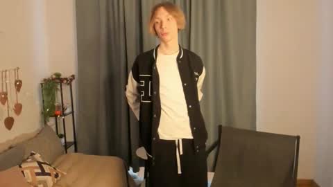 Snapshot of sableflux chatting on March 2026 05:13:01 AM sableflux online show from March 2026 05:13:01 AM