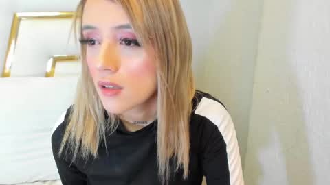 Snapshot of sabrina_cole chatting on December 2024 03:25:02 AM . Sabrina Cole . online show from December 2024 03:25:02 AM