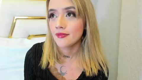 Snapshot of sabrina_cole chatting on January 2025 03:19:01 AM . Sabrina Cole . online show from January 2025 03:19:01 AM