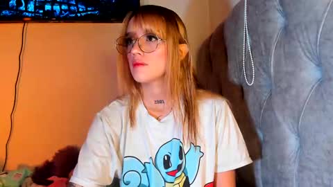 Snapshot of sabrina_cole chatting on October 2025 04:33:01 AM . Sabrina Cole . online show from October 2025 04:33:01 AM