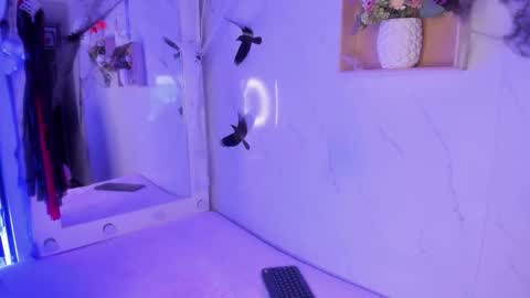 mariana  online show from October 2025 04:49:01 AM