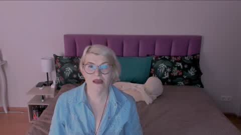 Sabrina MacMarren online show from February 2025 08:23:02 PM