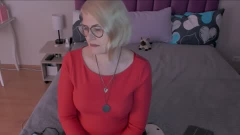 Sabrina MacMarren online show from February 2025 04:21:02 PM