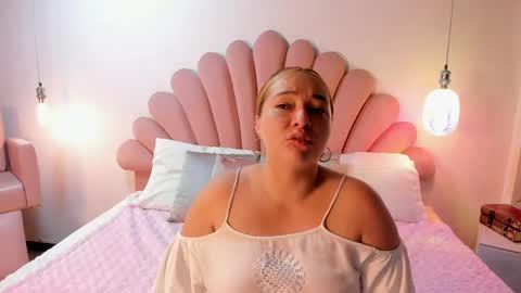 Sabrina Vantress online show from May 2026 07:04:01 AM