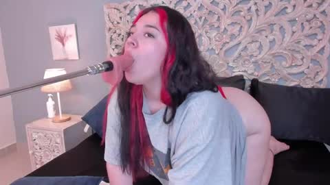 Snapshot of sabrinna_fox chatting on April 2026 08:15:01 PM sabrinna online show from April 2026 08:15:01 PM