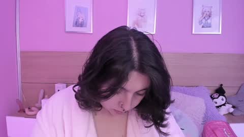 Snapshot of sachi_meow chatting on February 2025 12:05:02 PM Ig online show from February 2025 12:05:02 PM