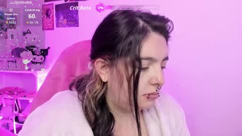 Snapshot of sachi_meow chatting on October 2025 11:42:01 AM Ig online show from October 2025 11:42:01 AM