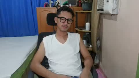 Snapshot of sachu01 chatting on July 2026 04:44:01 PM Sachu01 online show from July 2026 04:44:01 PM