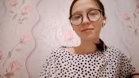 Snapshot of sadieheidebrink chatting on October 2025 05:37:01 PM Judy online show from October 2025 05:37:01 PM