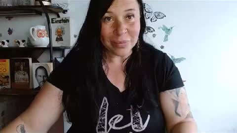 Snapshot of sadistikxx chatting on May 2026 10:38:01 PM SadistikXX online show from May 2026 10:38:01 PM