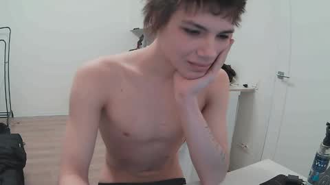 sadvetements online show from April 2026 08:23:01 AM