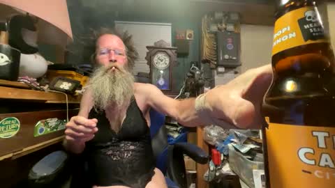 Snapshot of safety_fist chatting on January 2025 03:07:01 AM safety_fist online show from January 2025 03:07:01 AM