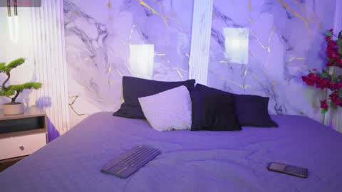 safiro_evans online show from April 2026 01:45:02 PM