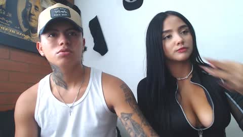 Snapshot of sahara_n_thiago chatting on December 2024 05:33:02 PM Sahara y Thiago online show from December 2024 05:33:02 PM
