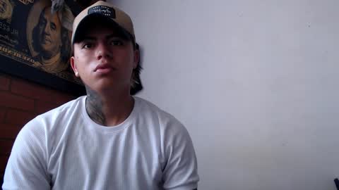 Snapshot of sahara_n_thiago chatting on January 2025 12:31:02 PM Sahara y Thiago online show from January 2025 12:31:02 PM