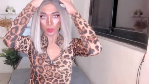 sahayafox online show from April 2026 10:03:01 PM