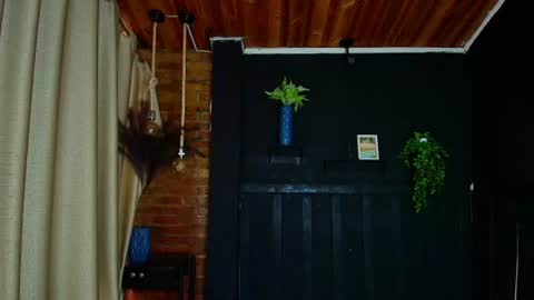 Snapshot of sahra_tayl0r_ chatting on June 2026 01:24:02 PM SARA online show from June 2026 01:24:02 PM