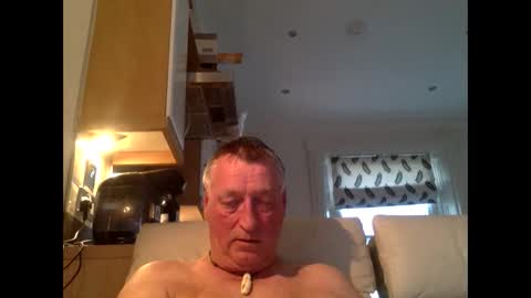 sail_naked online show from April 2026 06:56:02 PM