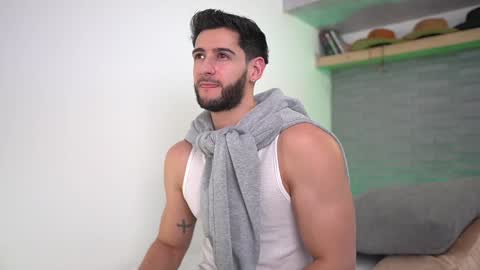 saimon  online show from December 2024 11:51:01 PM