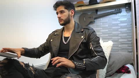 saimon  online show from January 2025 09:37:01 PM