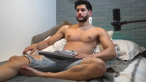 saimon  online show from February 2025 05:40:02 AM