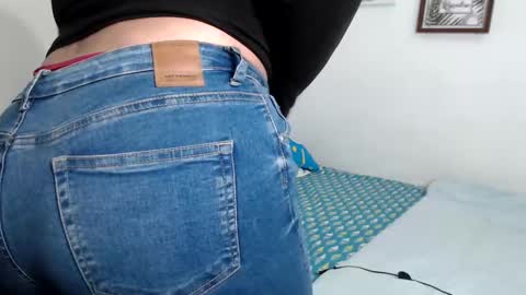 Snapshot of sakhmett chatting on December 2024 04:31:02 AM Sarah online show from December 2024 04:31:02 AM